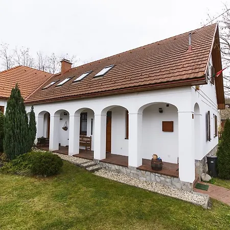 Ambitus-haz Apartment Egerszalok