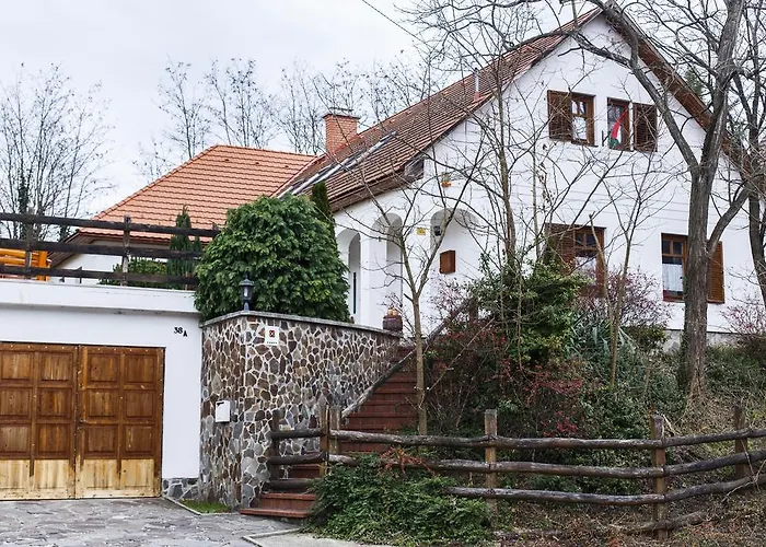 Ambitus-haz Διαμέρισμα *